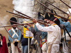 X Festa Reviu els Setges Napole&ograve;nics de Girona. Combat a la pla&ccedil;a de Sant Dom&egrave;nec