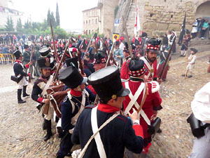X Festa Reviu els Setges Napole&ograve;nics de Girona. Combat a la pla&ccedil;a de Sant Dom&egrave;nec