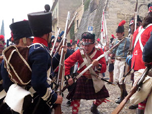 X Festa Reviu els Setges Napole&ograve;nics de Girona. Combat a la pla&ccedil;a de Sant Dom&egrave;nec