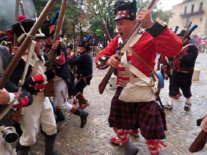 X Festa Reviu els Setges Napole&ograve;nics de Girona. Combat a la pla&ccedil;a de Sant Dom&egrave;nec