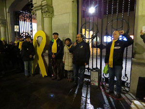 Concentraci&oacute; per la llibertat dels presos pol&iacute;tics a la pla&ccedil;a del Vi
