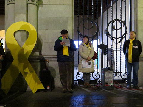 La concentraci&oacute; a la pla&ccedil;a del Vi