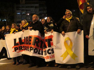 Concentraci&oacute; 'S&iacute; a la Rep&uacute;blica i al Govern leg&iacute;tim'