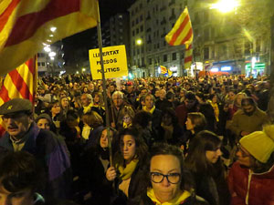 Concentraci&oacute; 'S&iacute; a la Rep&uacute;blica i al Govern leg&iacute;tim'