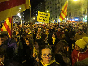 Concentraci&oacute; 'S&iacute; a la Rep&uacute;blica i al Govern leg&iacute;tim'