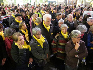 Concentraci&oacute; per la llibertat dels presos pol&iacute;tics a la pla&ccedil;a del Vi