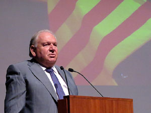 Diada Nacional 2017. Acte institucional a l'Auditori Josep Irla, amb parlaments de Marta Madrenas, Ferm&iacute; Santamaria i Dolors Bassa