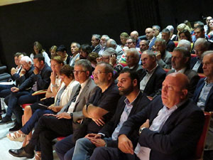 Diada Nacional 2017. Acte institucional a l'Auditori Josep Irla, amb parlaments de Marta Madrenas, Ferm&iacute; Santamaria i Dolors Bassa