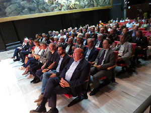Diada Nacional 2017. Acte institucional a l'Auditori Josep Irla, amb parlaments de Marta Madrenas, Ferm&iacute; Santamaria i Dolors Bassa