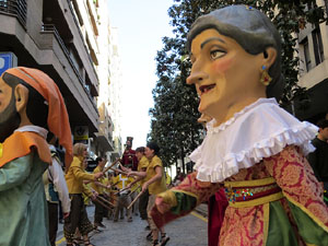 Festes de Primavera de Girona 2018. Cercavila amb el Tarl&agrave;