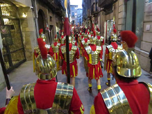 Setmana Santa 2018 a Girona. Sortida dels Manaies per lliurar el Pen&oacute;