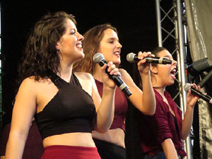 Festival A Capella 2018. Actuaci&oacute; del grup A Grup Vocal a la pla&ccedil;a de la Independ&egrave;ncia