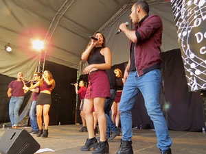Festival A Capella 2018. Actuaci&oacute; del grup A Grup Vocal a la pla&ccedil;a de la Independ&egrave;ncia