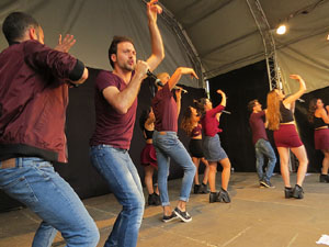 Festival A Capella 2018. Actuaci&oacute; del grup A Grup Vocal a la pla&ccedil;a de la Independ&egrave;ncia
