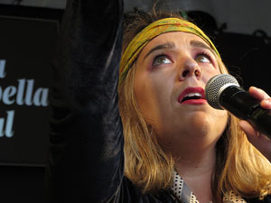 Festival A Capella 2018. Actuaci&oacute; de les Anxovetes & The Hanfris Quartet a la pla&ccedil;a de la Independ&egrave;ncia