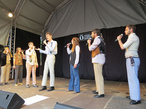 Festival A Capella 2018. Actuaci&oacute; de les Anxovetes & The Hanfris Quartet a la pla&ccedil;a de la Independ&egrave;ncia