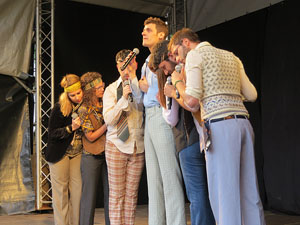 Festival A Capella 2018. Actuaci&oacute; de les Anxovetes & The Hanfris Quartet a la pla&ccedil;a de la Independ&egrave;ncia