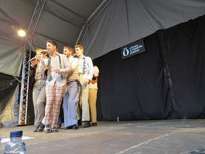 Festival A Capella 2018. Actuaci&oacute; de les Anxovetes & The Hanfris Quartet a la pla&ccedil;a de la Independ&egrave;ncia