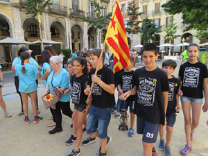 Cercavila de la Flama del Canig&oacute; 2018 fins la pla&ccedil;a del Vi