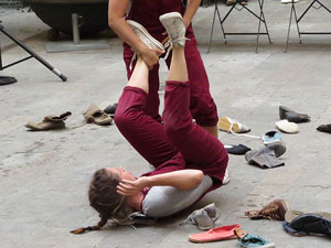 inund'ART 2018. Performance de poesia i dansa del Col&middot;lectiu Tac-Tiq