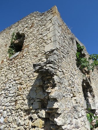 Vista parcial del castell de Montju&iuml;c