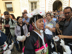 Temps de Flors 2018. Grup d'asi&agrave;tics despr&eacute;s de la inauguraci&oacute; de la 63ena. edici&oacute;