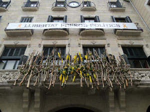 Temps de Flors 2018. Instal&middot;lacions 'El Bosc de la Llibertat' a la pla&ccedil;a del Vi, carrer Ciutadans i pla&ccedil;a de l'Oli