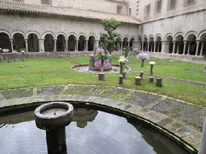 Temps de Flors 2018. Muntatges florals als claustres de la Catedral