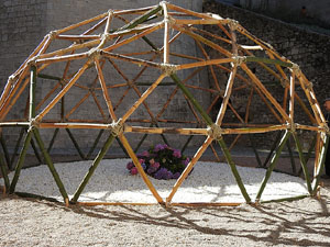 Temps de Flors 2018. Muntatges, instal&middot;lacions i exposicions florals a diversos indrets