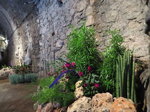 Temps de Flors 2018. Instal&middot;lacions als espais del Museu d'Hist&ograve;ria La Carbonera i la Cisterna