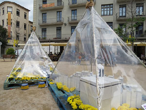 Temps de Flors 2018. Instal&middot;lacions i muntatges florals als espais de la pla&ccedil;a de Santa Susanna del Mercadal