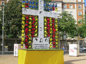 Temps de Flors 2018. Instal&middot;laci&oacute; floral 'Process&oacute; per la Llibertat' a la pla&ccedil;a dels Manaies