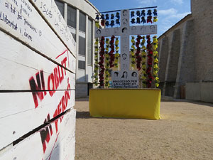 Temps de Flors 2018. Instal&middot;laci&oacute; floral 'Process&oacute; per la Llibertat' a la pla&ccedil;a dels Manaies