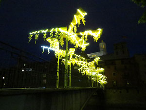 Temps de Flors 2018. Instal&middot;laci&oacute; Cam&iacute; a la llibertat al pont d'en G&oacute;mez