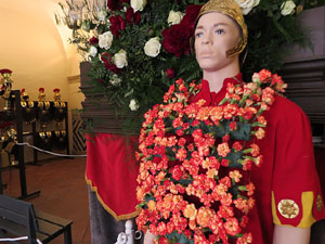 Temps de Flors 2018. Decoracions florals a l'esgl&eacute;sia de Sant Lluc, el Castrum dels Manaies de Girona