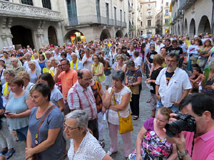 Concentraci&oacute; a la pla&ccedil;a del Vi el dilluns 30 de juliol 2018