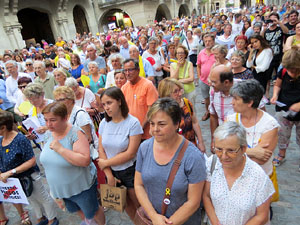 Concentraci&oacute; a la pla&ccedil;a del Vi el dilluns 30 de juliol 2018