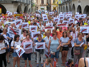 Concentraci&oacute; a la pla&ccedil;a del Vi el dilluns 30 de juliol 2018