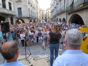 Concentraci&oacute; a la pla&ccedil;a del Vi el dilluns 30 de juliol 2018