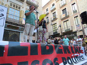 Concentraci&oacute; a la pla&ccedil;a del Vi el dilluns 30 de juliol 2018