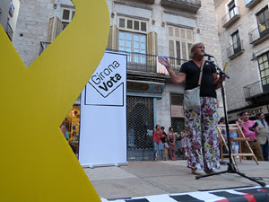 Concentraci&oacute; a la pla&ccedil;a del Vi el dilluns 30 de juliol 2018