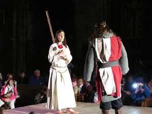 Representaci&oacute; de la Consueta de Sant Jordi cavaller a la nau g&ograve;tica de la Catedral. Diada de Sant Jordi 2018