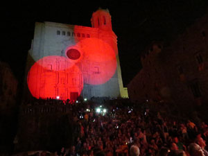 Diada Nacional 2018. XII Marxa de Torxes de Girona. Lectura del manifest i concert de Gemma Humet