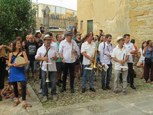 Festa Major de Sant Daniel 2018 - Cercavila des del mirador de Montorr&oacute; a la placeta d'entrada del Monestir de Sant Daniel