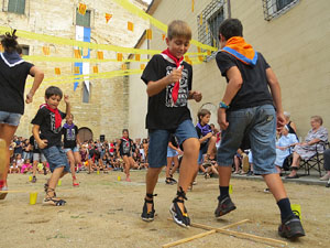 Festa Major de Sant Daniel 2018 - Danses i salutacions a la placeta del monestir de Sant Daniel