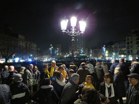 Il&middot;lumina la Llibertat. Acci&oacute; de protesta pels quatre mesos de pres&oacute; de Jordi Cuixart i Jordi S&aacute;nchez