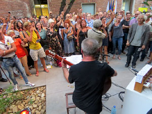 Inauguraci&oacute; de l'exposici&oacute; '55 urnes per la Llibertat' a la Casa de la Catalanitat de Perpiny&agrave;