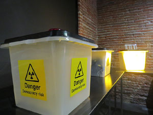 Inauguraci&oacute; de l'exposici&oacute; '55 urnes per la Llibertat' a la Casa de la Catalanitat de Perpiny&agrave;