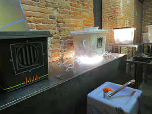 Inauguraci&oacute; de l'exposici&oacute; '55 urnes per la Llibertat' a la Casa de la Catalanitat de Perpiny&agrave;