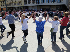 Inaguraci&oacute; oficial de la pla&ccedil;a de l'U d'octubre 2017 al barri del Mercadal